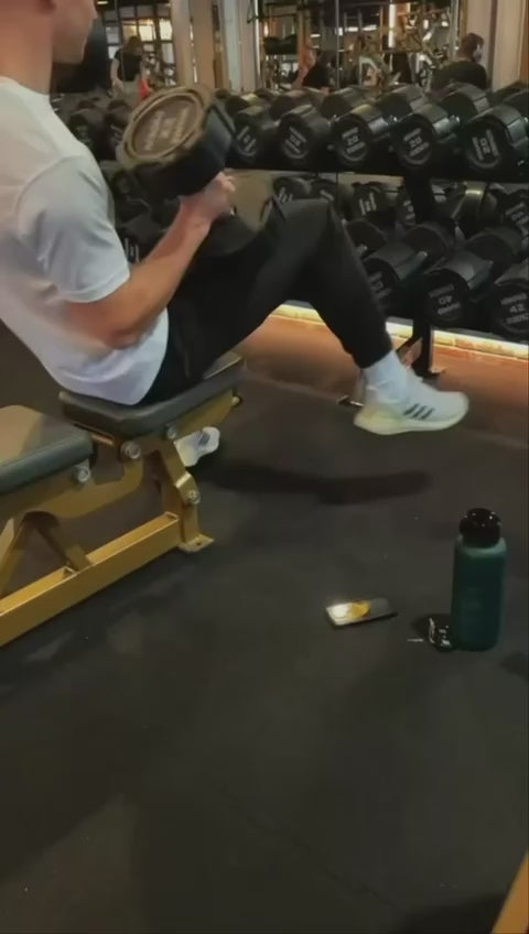 Magnetic Gym Bag with Water Bottle Holder